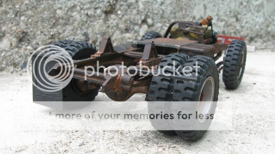 10430421_691725457549781_159086014663408