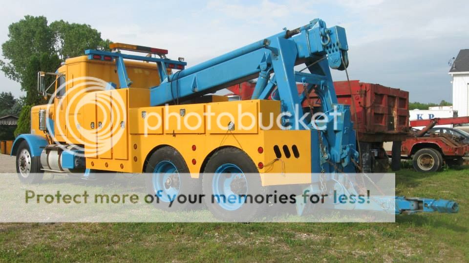 10347550_698456240210036_686789280944361