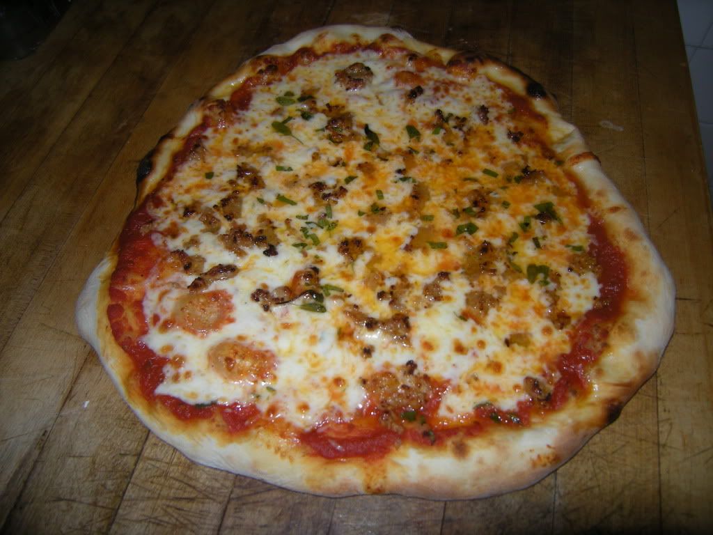 Frankener Pizza Kettle Cook, Round 2 3.5 Minute Pizzas! The BBQ